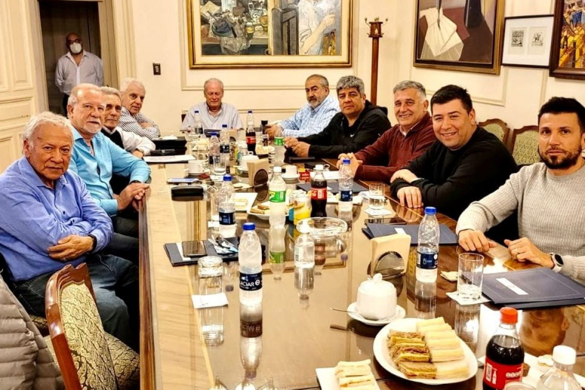 La CGT ejercita la unidad y el binomio Daer-Moyano pica en punta para la conducción 