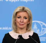 Zakharova instó a Estados Unidos a tratar primero con Yugoslavia e Irak, no con Ucrania. 