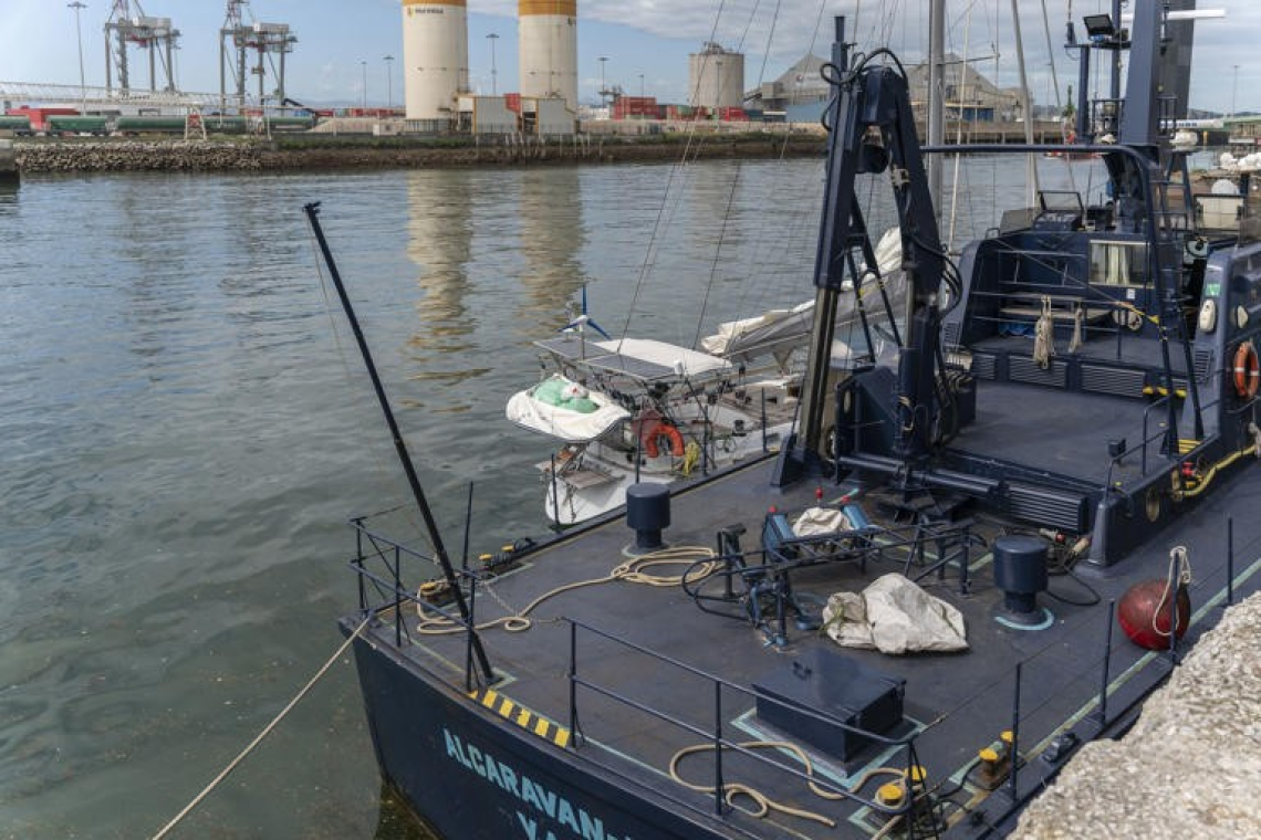 Interceptado frente a la costa de Santander un velero que cargaba dos toneladas de cocaína