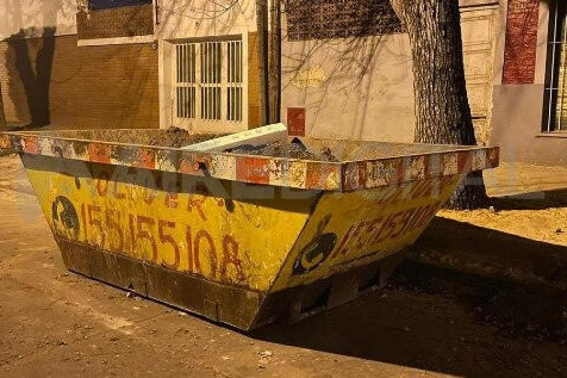 Hallaron a una adolescente santafesina en un contenedor de basura: está internada e investigan lo ocurrido